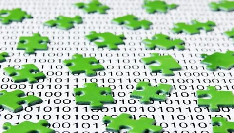 Green puzzles and binary code Foto stock