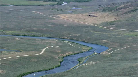 Green River Between Wind River And Wyoming Mountains Stock Footage 65438914