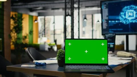 Green screen laptop AI in empty Silicon Valley company office 库存照片