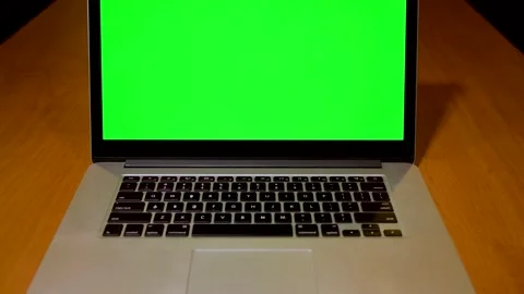 Green Screen Macbook Mock Up On Table-Tilt Video stock 147792299