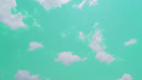 The green screen of moving white clouds with 4K resolution. Stock-Footage 141975972