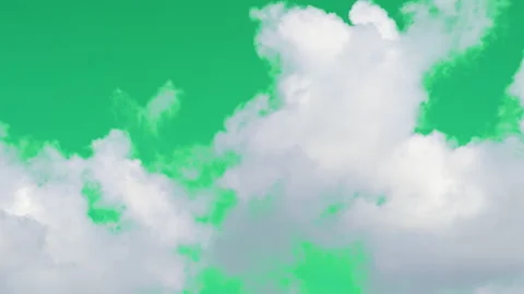 The green screen of moving white clouds with 4K resolution. Stock-Footage 219713412