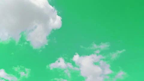 The green screen of moving white clouds with 4K resolution. Stock-Footage 228347966