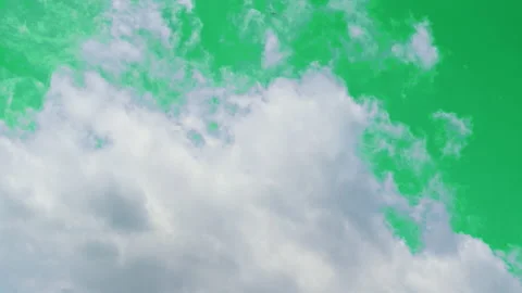The green screen of moving white clouds with 4K resolution. Stock-Footage 228348345