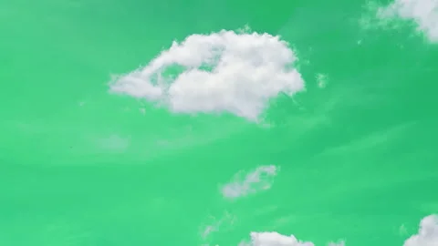 The green screen of moving white clouds with 4K resolution. Stock-Footage 231935474
