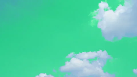 The green screen of moving white clouds with 4K resolution. Stock-Footage 253850359