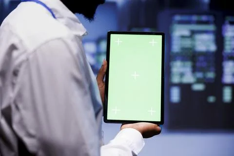 Green screen tablet server checkup Foto stock