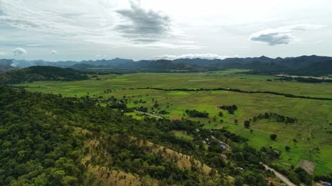 Green Valley and Distant Mountains in Coron Palawan Video stock 335519416
