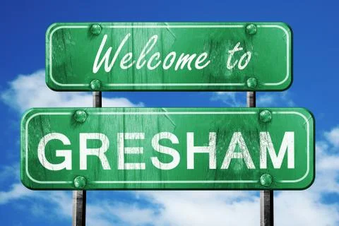 Gresham vintage green road sign with blue sky background Stock-Illustration