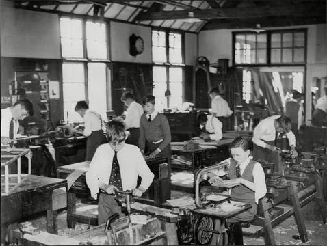 Gresham's School - 1930's Pupils In The Workshop At The School. Stock-Fotos