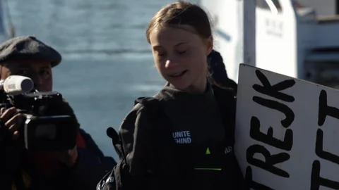 Greta Thunberg Talking To Journalists Stock-Footage 121145833