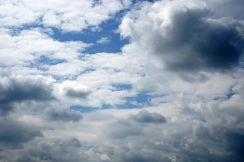 Grey clouds with blue sky 库存照片