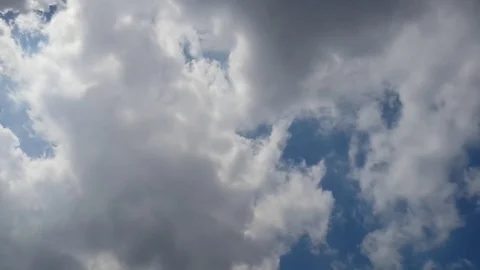 Grey clouds timelapse in full hd 스톡 동영상 76472044