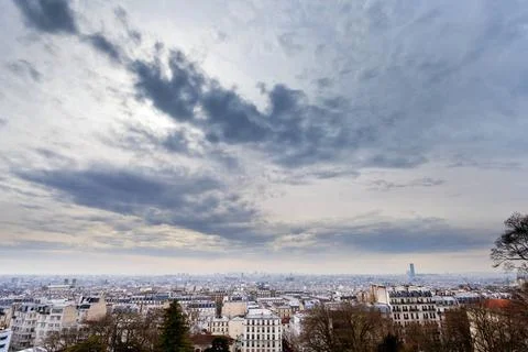 Grey clouds under big city, Paris dark grey clouds under big city, Paris, ... Stock-Fotos