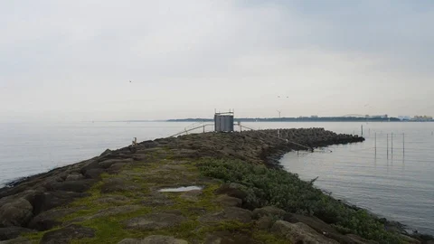 Grey day by the sea 動画素材 127038703