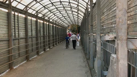 A grey passage 库存影片 93599515