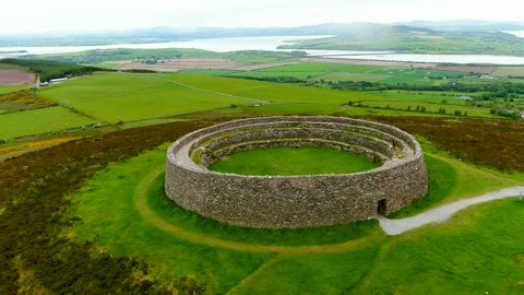 Grianan of Aileach, ancient drystone ring fort, Inishowen, Co. Donegal, Ireland Stockbeeldmateriaal 248912601