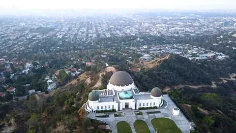 Griffith Obervatory Museum high to low Stock-Footage 108597413