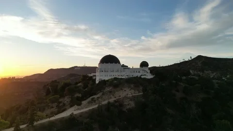 Griffith Observatory from Above: Aerial Drone Footage in Los Angeles, California Vídeo Stock 203979945