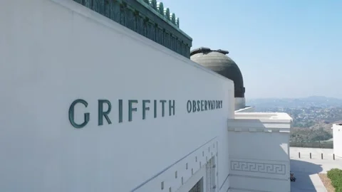 Griffith Observatory. Tilt down to name on front of building. Los Angeles. Stock Footage 261587054