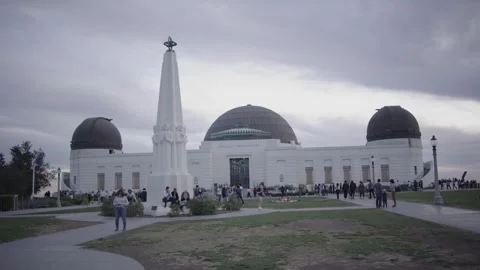Griffith Observatory Wide View With Blur to Sharp Focus Transition Stock Footage 333223201