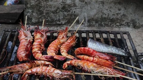 Grill the shrimp (3) Stock-Footage 307002293