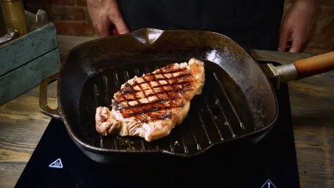 Grilled beef steak. 4K 動画素材 84234187
