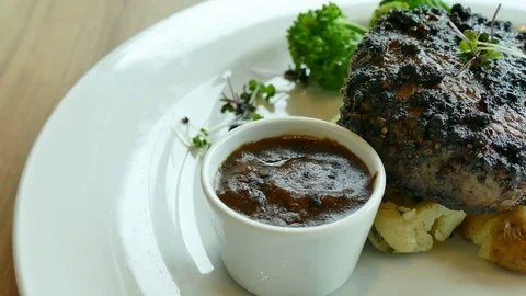Grilled beef steak Video stock 76506025