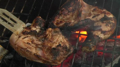 Grilled chicken Stockbeeldmateriaal 40274931