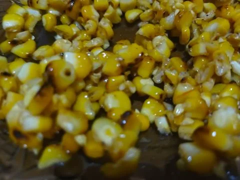 Grilled Corn on a Plate Stockfoto's