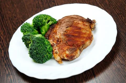Grilled meat with broccoli Stock-Fotos