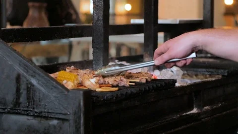 Grilled meat on fire Video stock 92729202