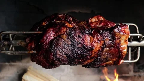 Grilled pork on the spit Video stock 139393812
