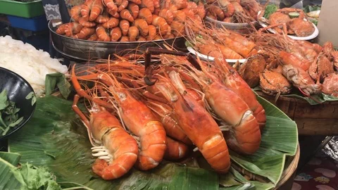 Grilled Prawns and crabs Stock Footage 104031944