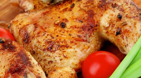 Grilled quarter chicken Vídeos de archivo 24416635