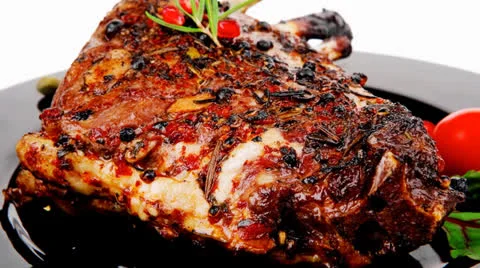 Grilled ribs rack over plate Vídeos de archivo 22845253