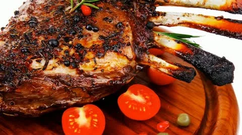 Grilled ribs with vegetables Vídeos de archivo 21369379