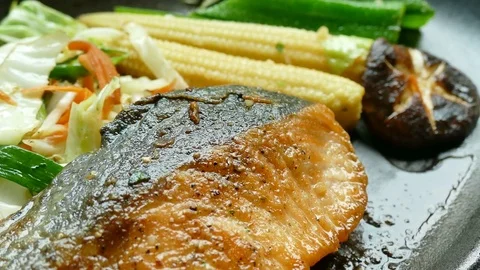 Grilled Salmon meat steak 스톡 동영상 76122341
