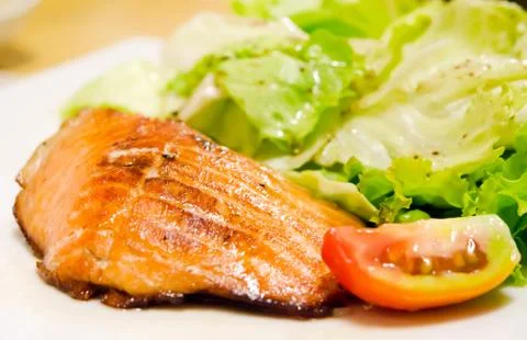 Grilled salmon 스톡 사진