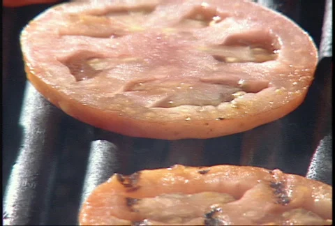 Grilled tomatoes Stock-Footage 145286