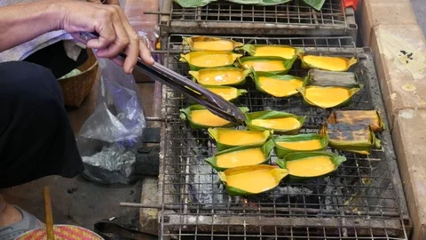 Grilling eggs Stock Footage 101458633