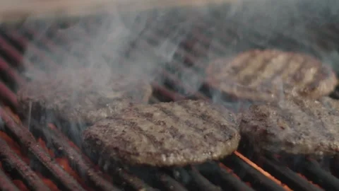 Grilling Hamburgers Stock-Footage 253232044