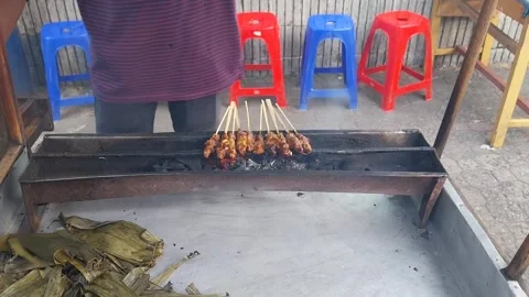 Grilling satay Stock-Footage 281218916