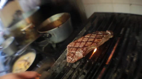 Grilling Steak Stockbeeldmateriaal 41919443