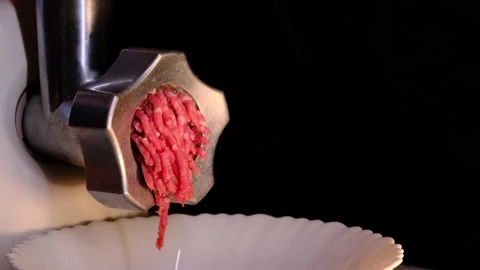 Grinding beef meat in a meat grinder 스톡 동영상 201084444