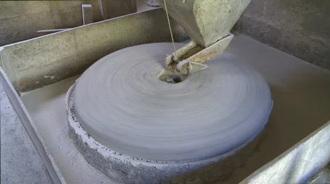 Grinding corn in Watermill millstone Video stock 307726