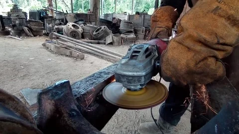 Grinding Video stock 265656890