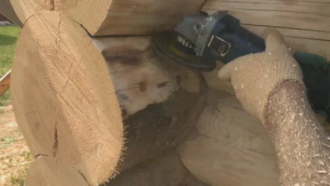 Grinding by polishing machine of pine logs at home. Cleaning woo 스톡 동영상 239199833