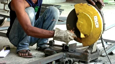 Grinding Off Rough Edges On A Pipe With A Grinder 스톡 동영상 1090139