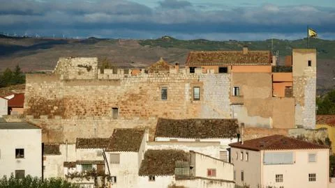 Grisel Castle over houses Stock-Fotos